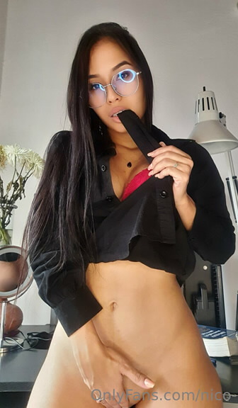 latina rubbing pussy